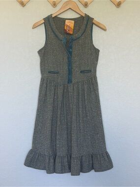 Vintage Inspired Sleeveless Tweed/Velvet Trim Dress